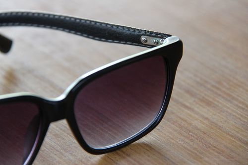 Sieviešu saulesbrilles Guess 1